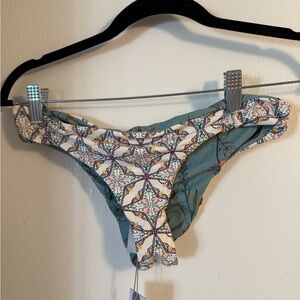 NWT Oniel Cheeky Bikini Bottom